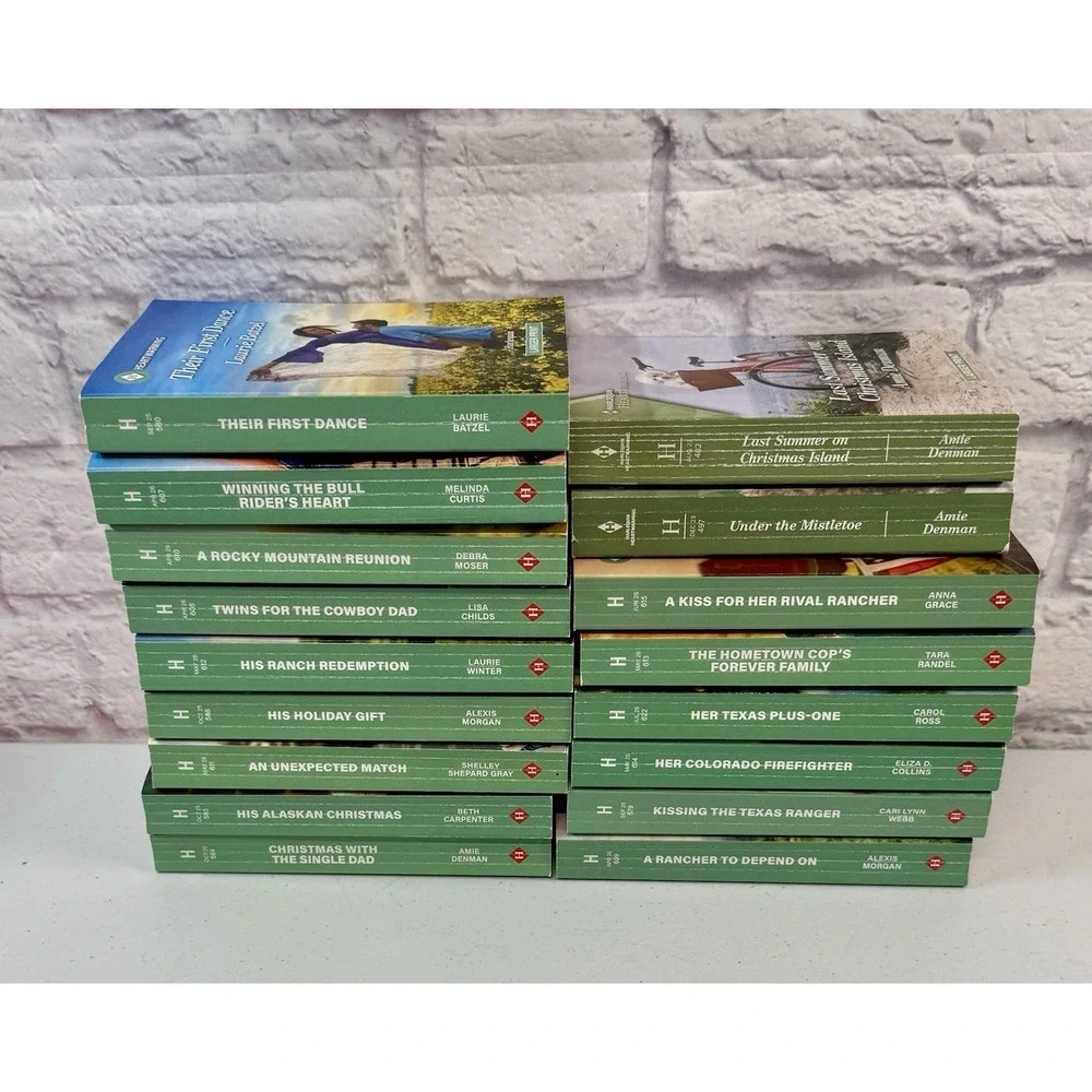 17 Harlequin Heart Warming Romance Paperbacks Books Larger Print Large Lot